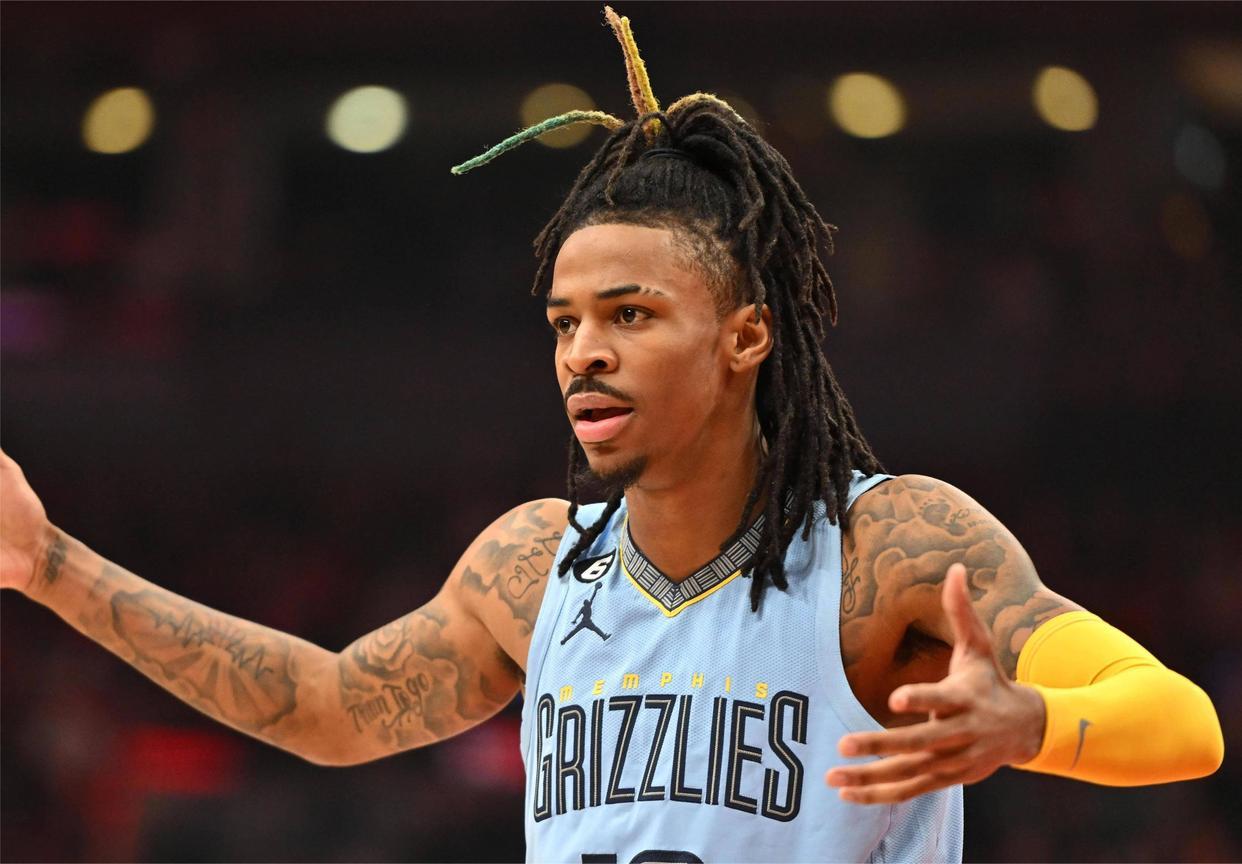 半岛体育官网-灰熊仍在兜售莫兰特，但拒绝低价！要价远超特雷・杨交易回报