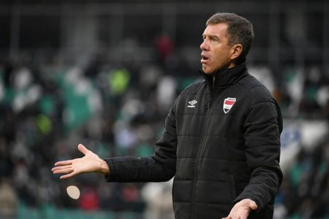 半岛体育-世预赛12强教练又一下课者 伊拉克主帅辞职走人